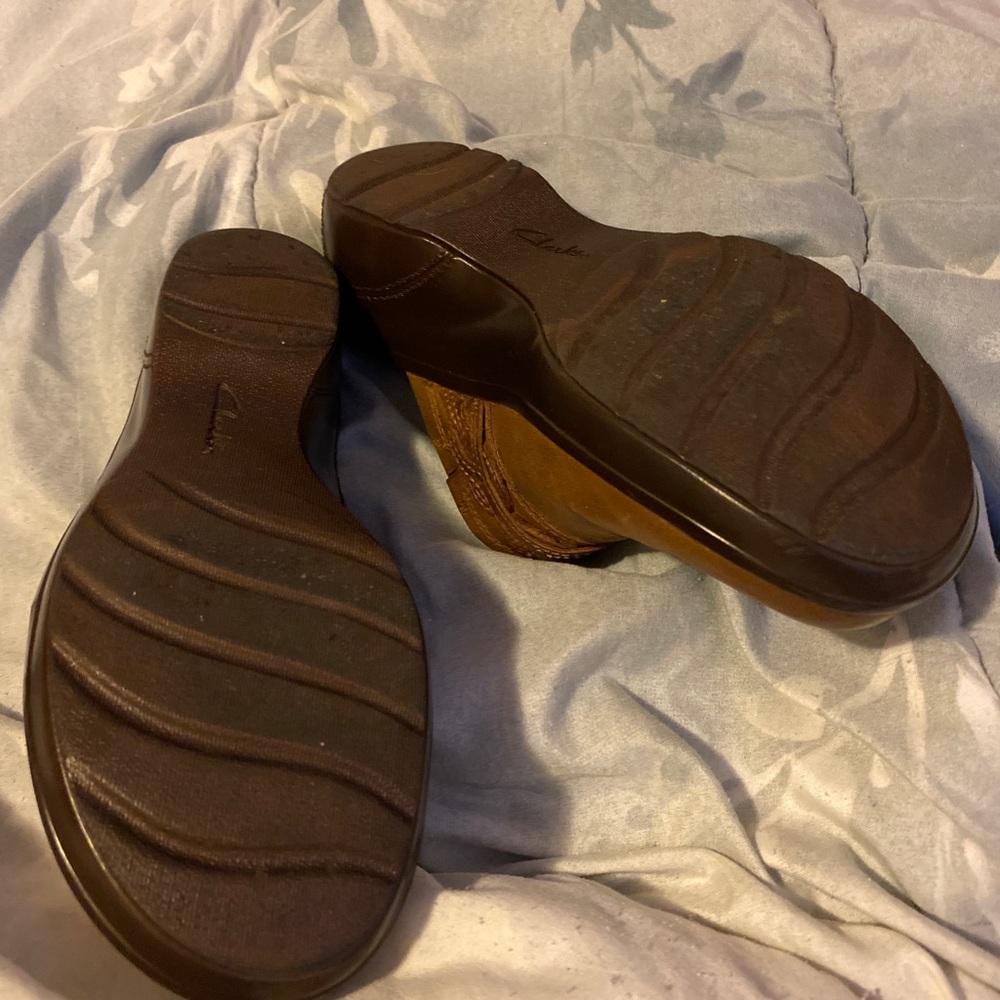 Brown Clark’s shoes. Really cute, size 8.5.